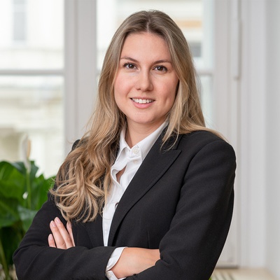 Mag. Leonie Stürzenbaum