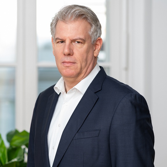 Univ. Prof. Dr. Daniel Ennöckl, LL.M
