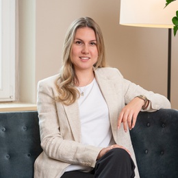 Mag. Leonie Stürzenbaum